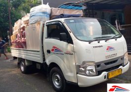 Kegiatan Positif Sinar Trans Jakarta, Salurkan Bantuan Korban Kebakaran