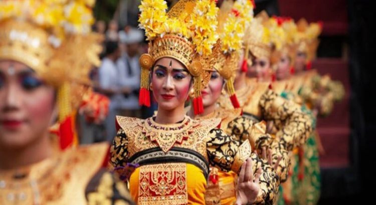 Pentingnya Budaya Nasional Untuk Menjaga Keberagaman Tradisi Adat Bangsa Indonesia
