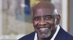 Dari Gelandangan Menjadi Miliarder, Kisah Inspiratif Chris Gardner Mengubah Hidup