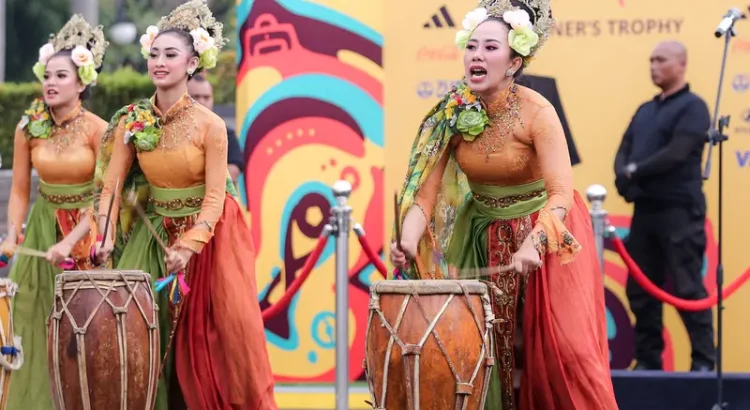 Seni tradisional