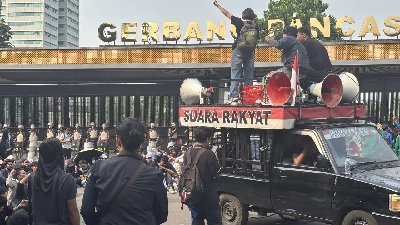 Apakah Hukum Cukup Adil