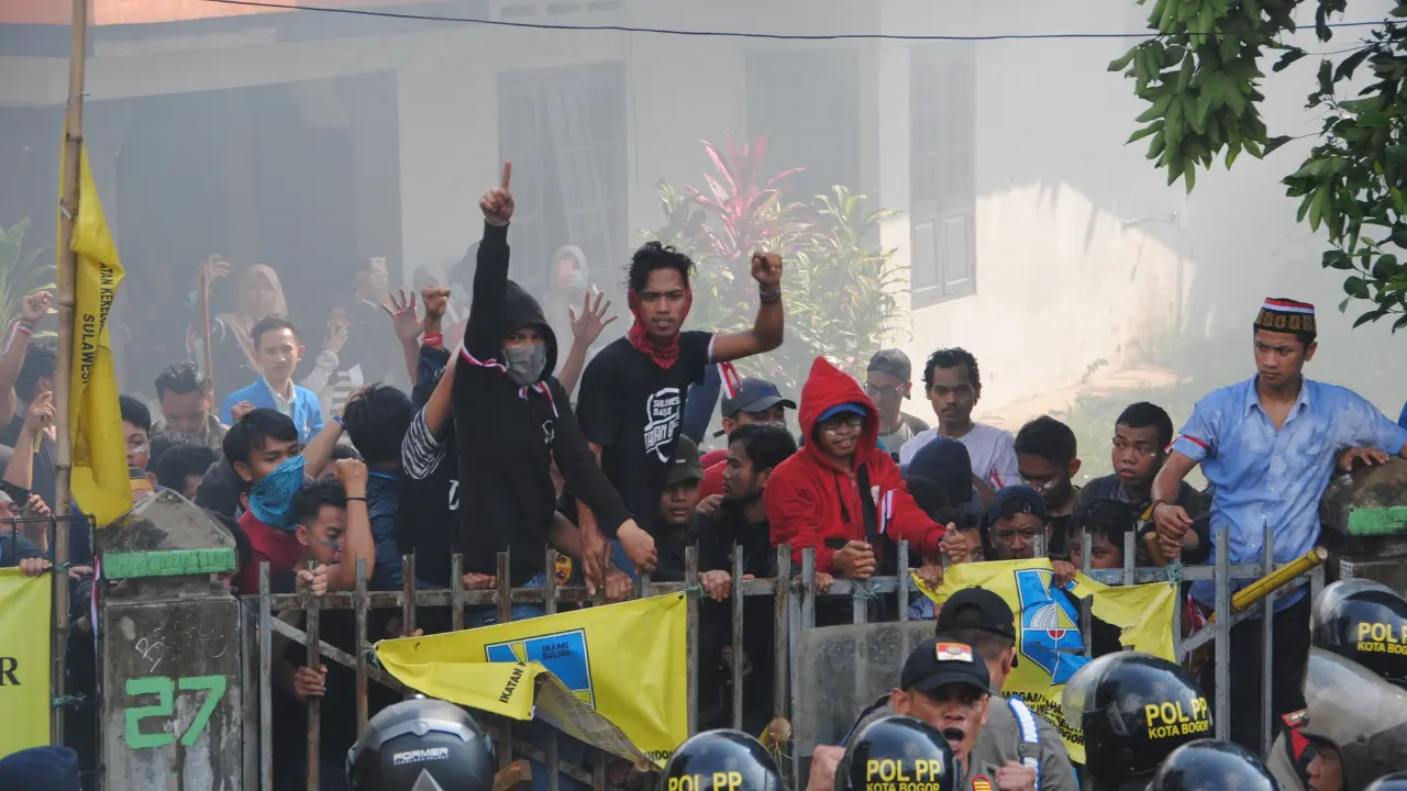 Hukum demo di Indonesia